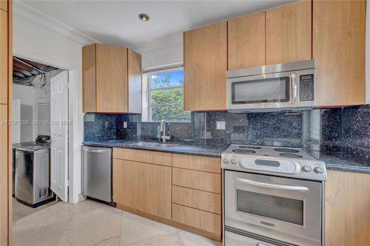 1815 Daytonia Rd, Miami Beach, FL 33141 Photo