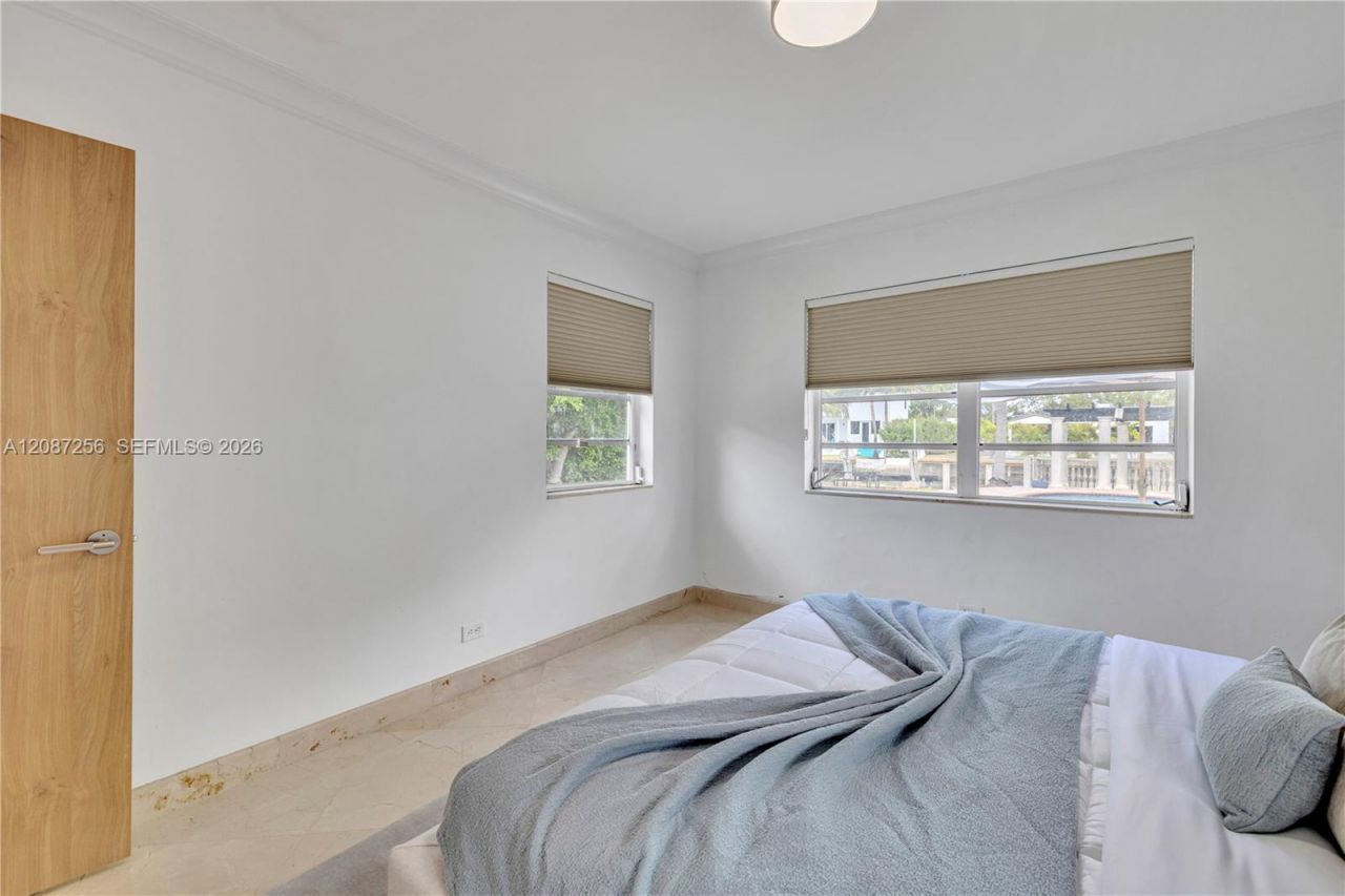 1815 Daytonia Rd, Miami Beach, FL 33141 Photo