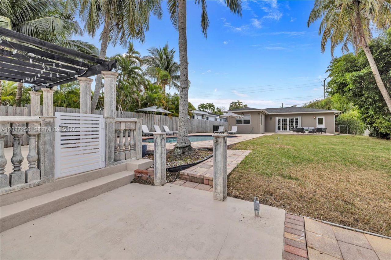 1815 Daytonia Rd, Miami Beach, FL 33141 Photo