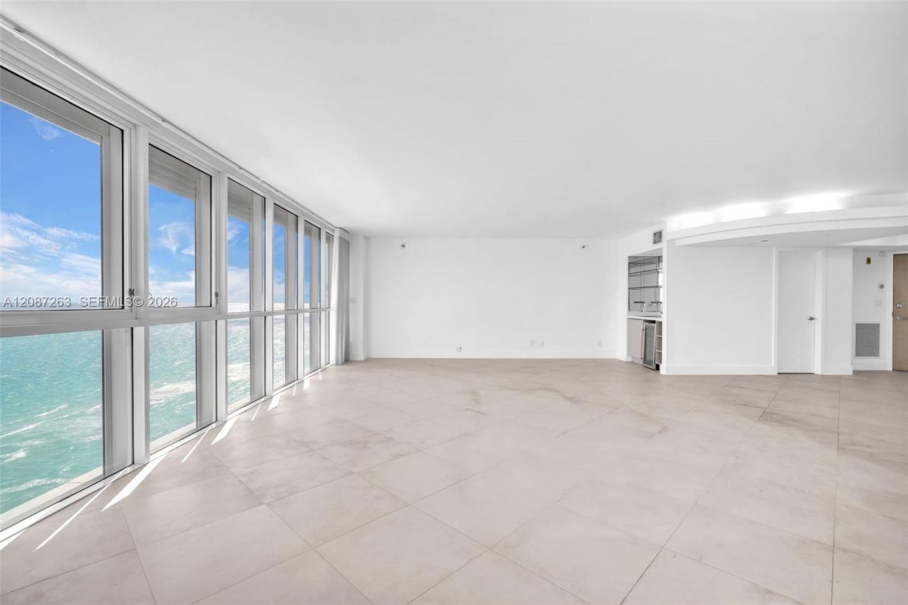 16485 Collins Ave, Unit 2136, Sunny Isles Beach, FL 33160 Photo