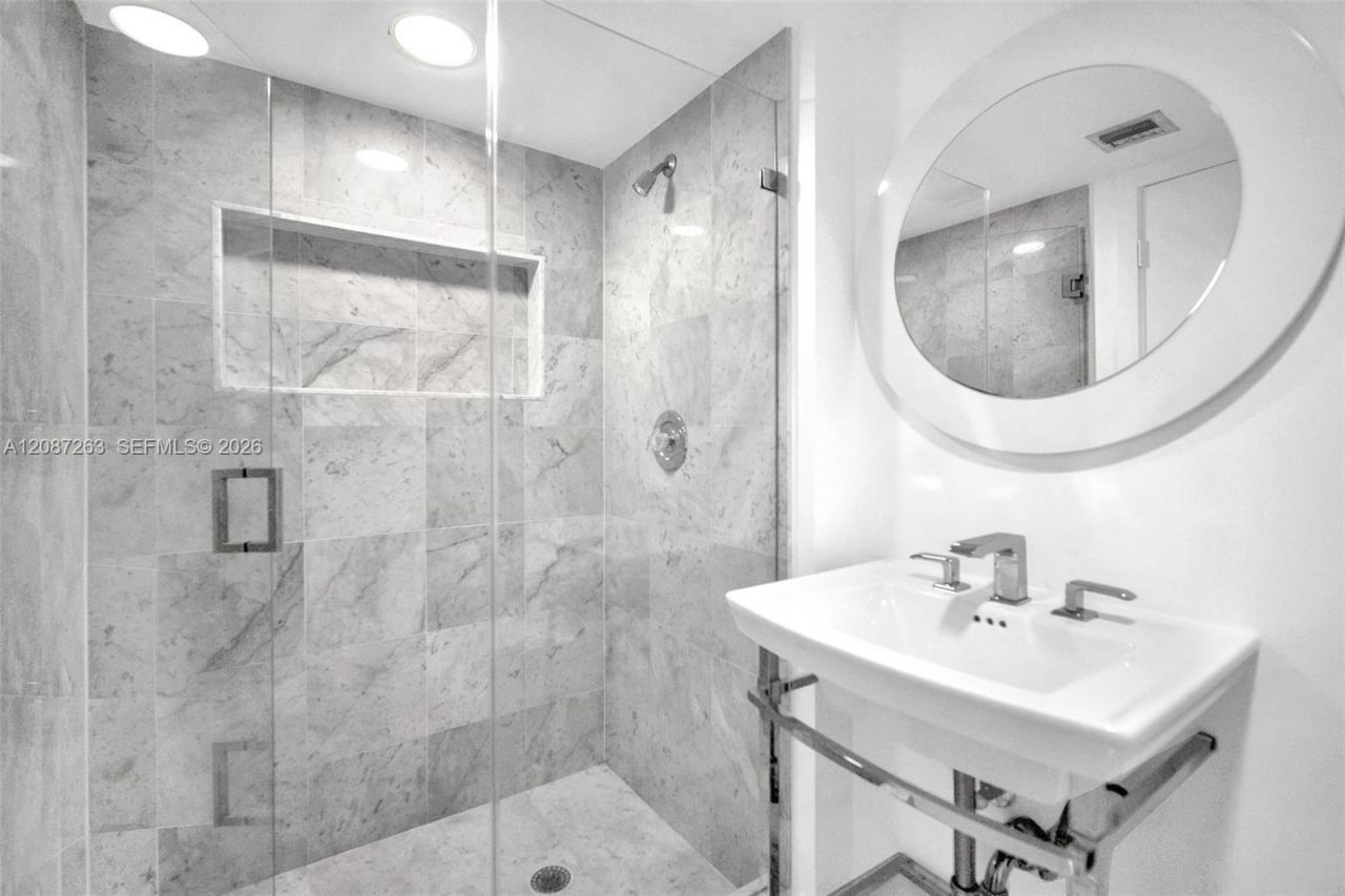 16485 Collins Ave, Unit 2136, Sunny Isles Beach, FL 33160 Photo