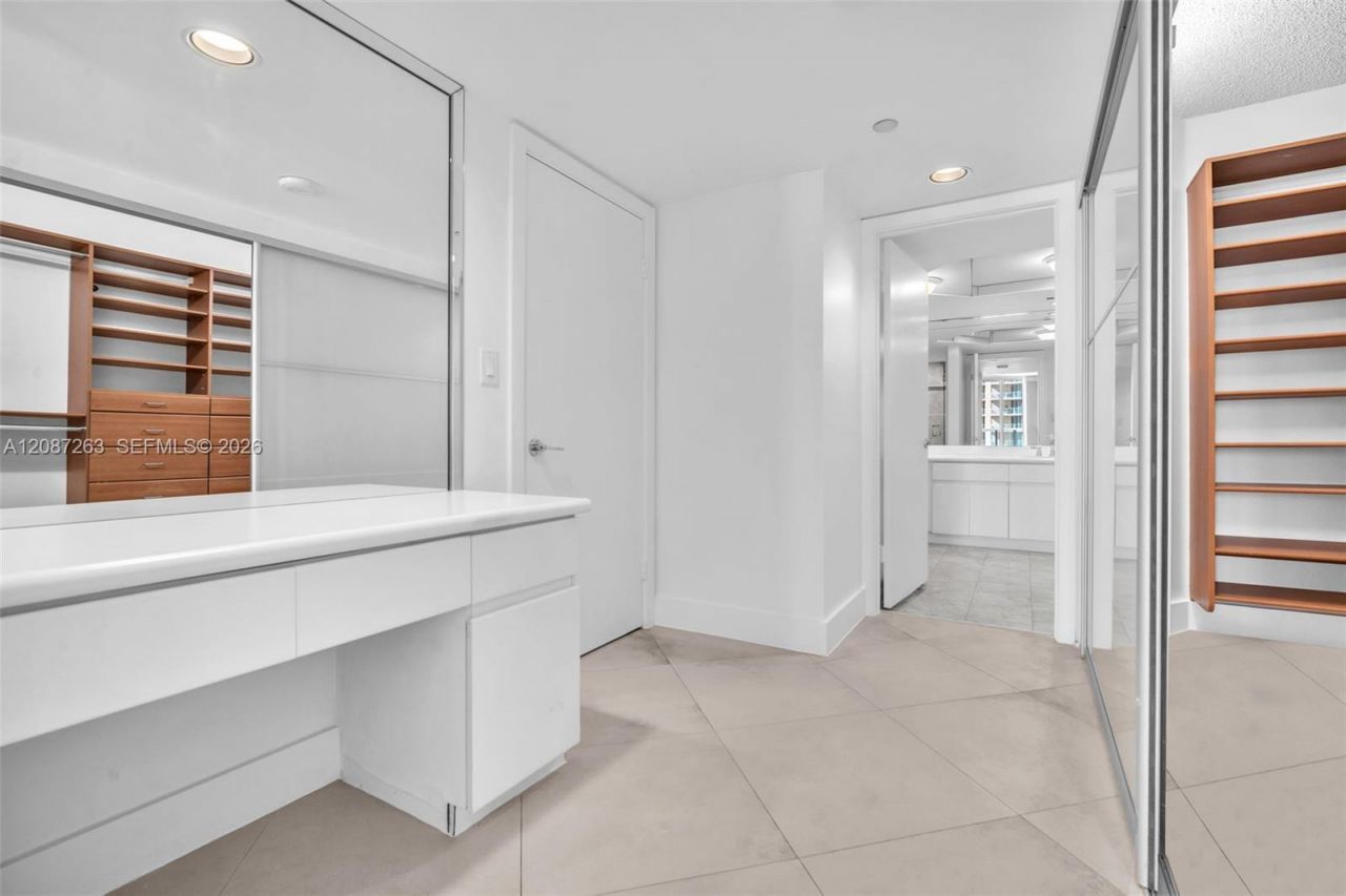 16485 Collins Ave, Unit 2136, Sunny Isles Beach, FL 33160 Photo