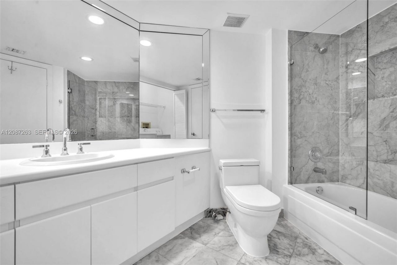 16485 Collins Ave, Unit 2136, Sunny Isles Beach, FL 33160 Photo