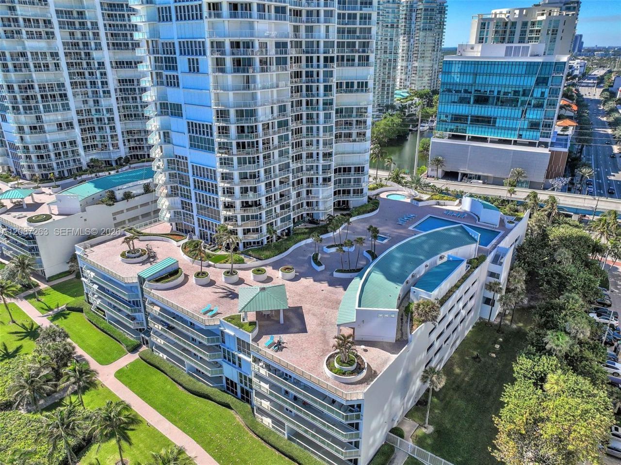16485 Collins Ave, Unit 2136, Sunny Isles Beach, FL 33160 Photo