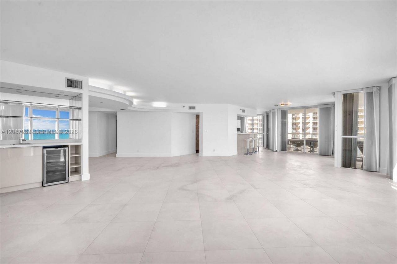 16485 Collins Ave, Unit 2136, Sunny Isles Beach, FL 33160 Photo