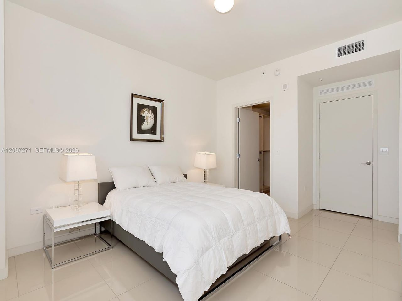 999 SW 1st Ave, Unit 2512, Miami, FL 33130 Photo