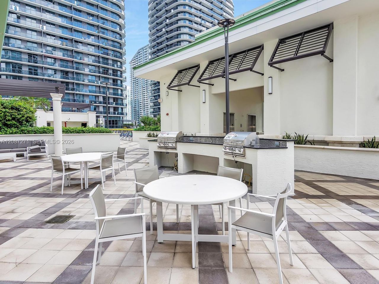 999 SW 1st Ave, Unit 2512, Miami, FL 33130 Photo