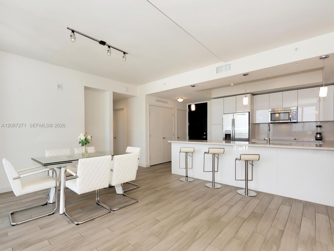 999 SW 1st Ave, Unit 2512, Miami, FL 33130 Photo