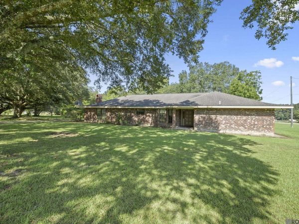 35013 J W Hall Rd, Walker, LA 70785