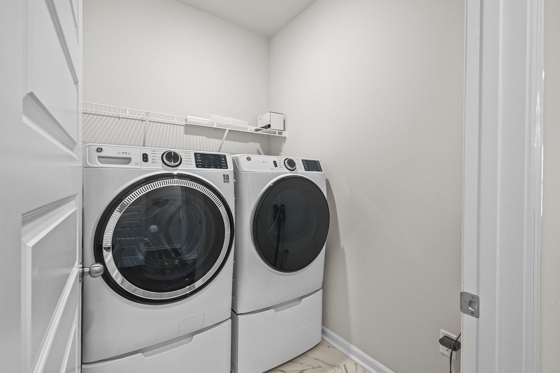 1613 Seachase Way Photo 27