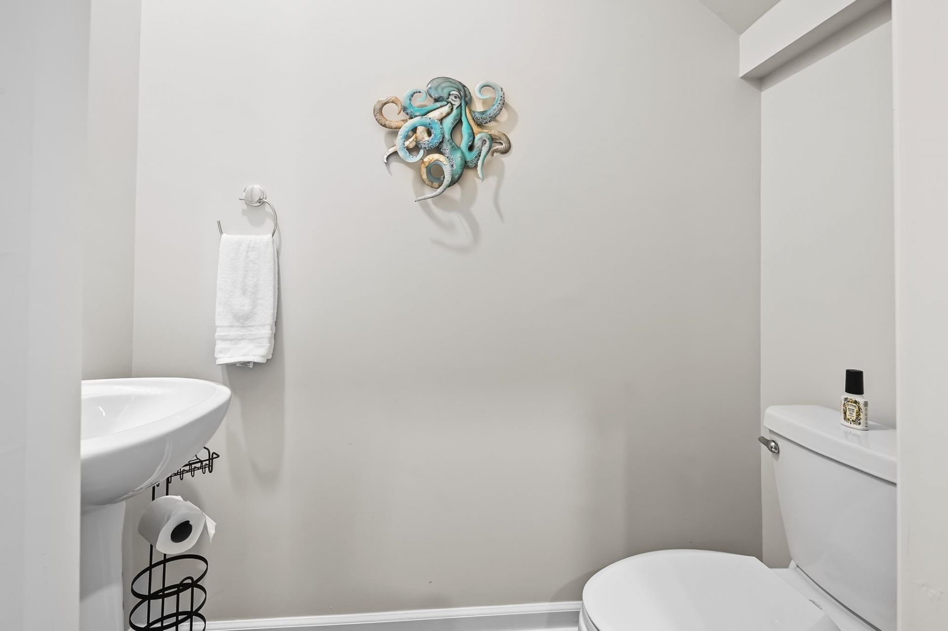 1613 Seachase Way Photo 28