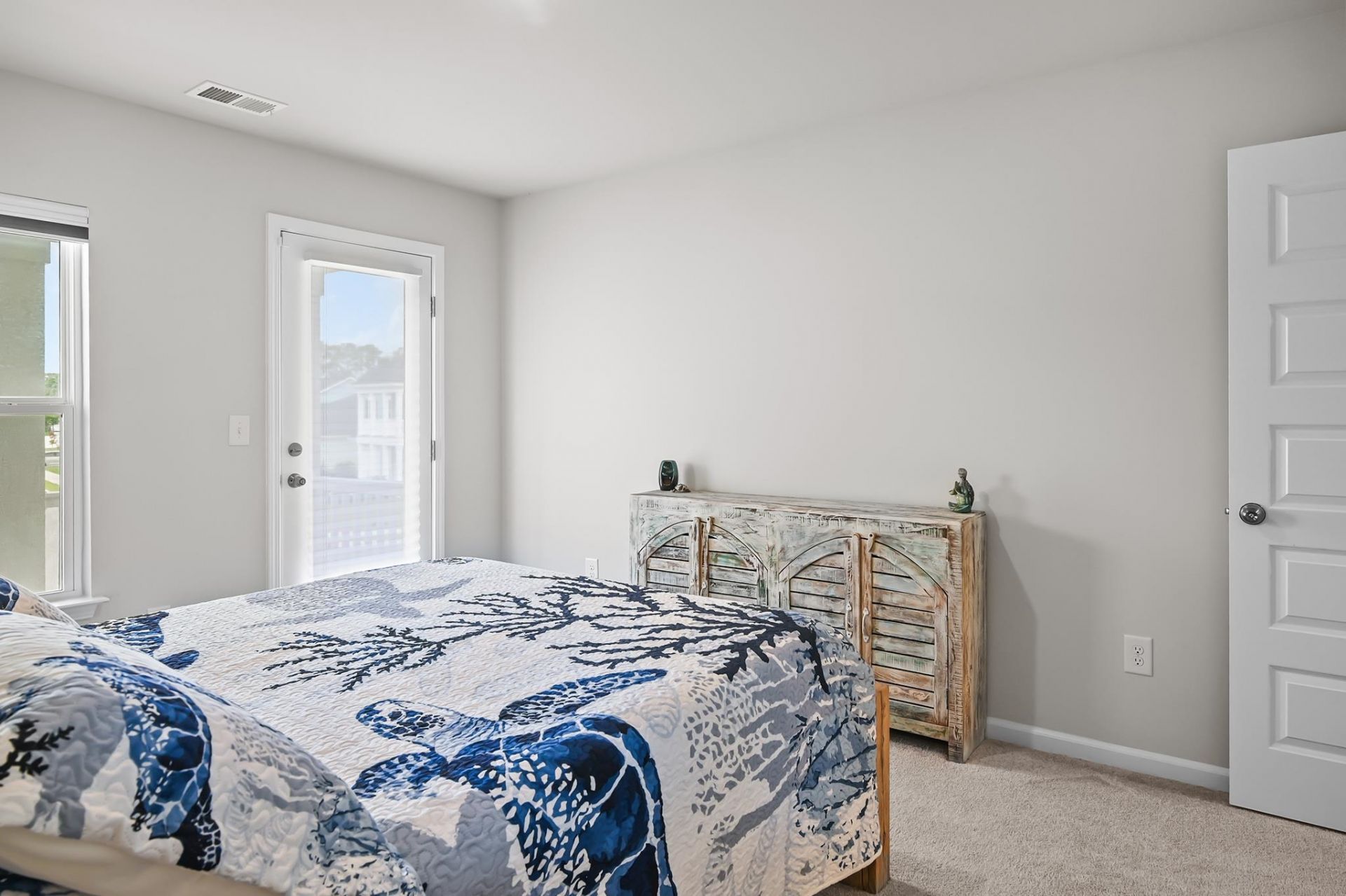 1613 Seachase Way Photo 33