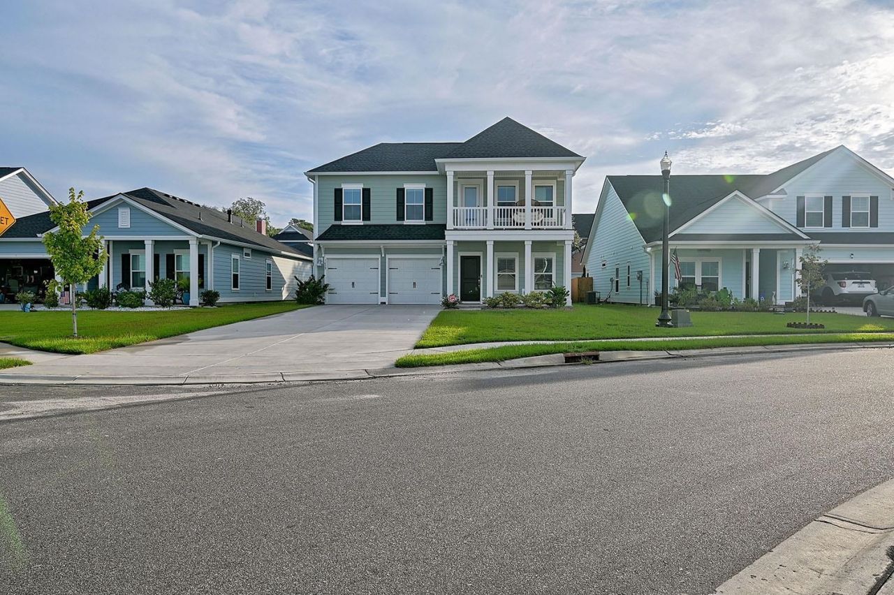 1613 Seachase Way Photo 4