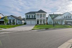 1613 Seachase Way photo 4