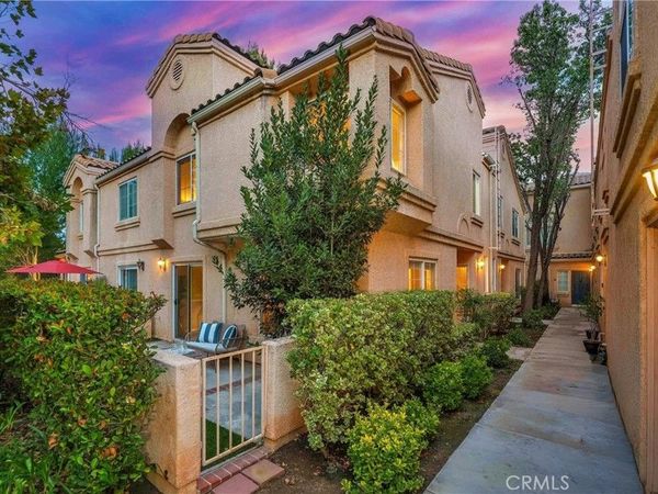 25112 Steinbeck Avenue, Unit D, Stevenson Ranch, CA 91381