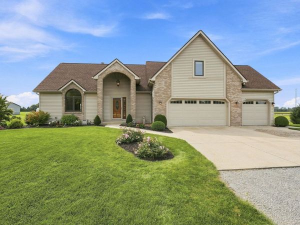 6620 Hoagland Road, Hoagland, IN 46745