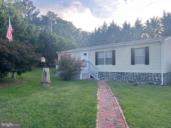42 CHAMPION COURT, MARTINSBURG, WV 25404