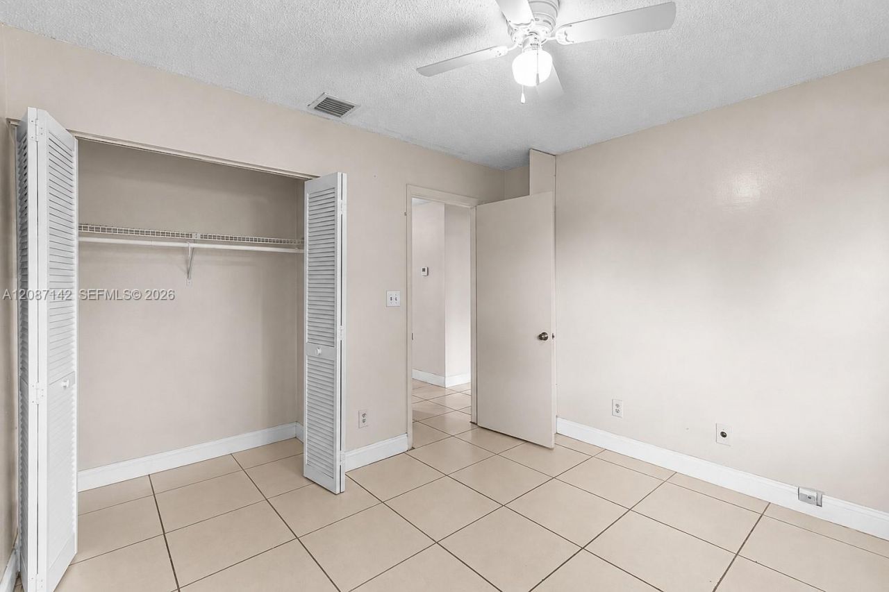 310 SW 96th Ter, Pembroke Pines, FL 33025 Photo