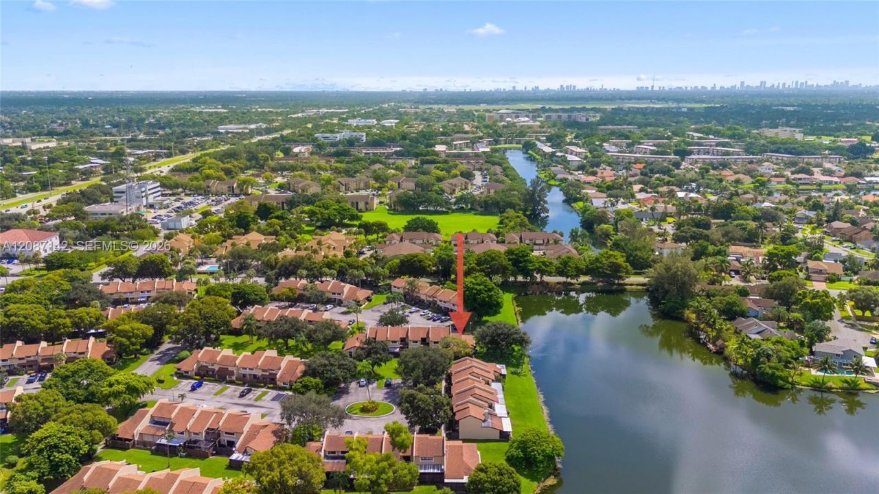 310 SW 96th Ter, Pembroke Pines, FL 33025 Photo
