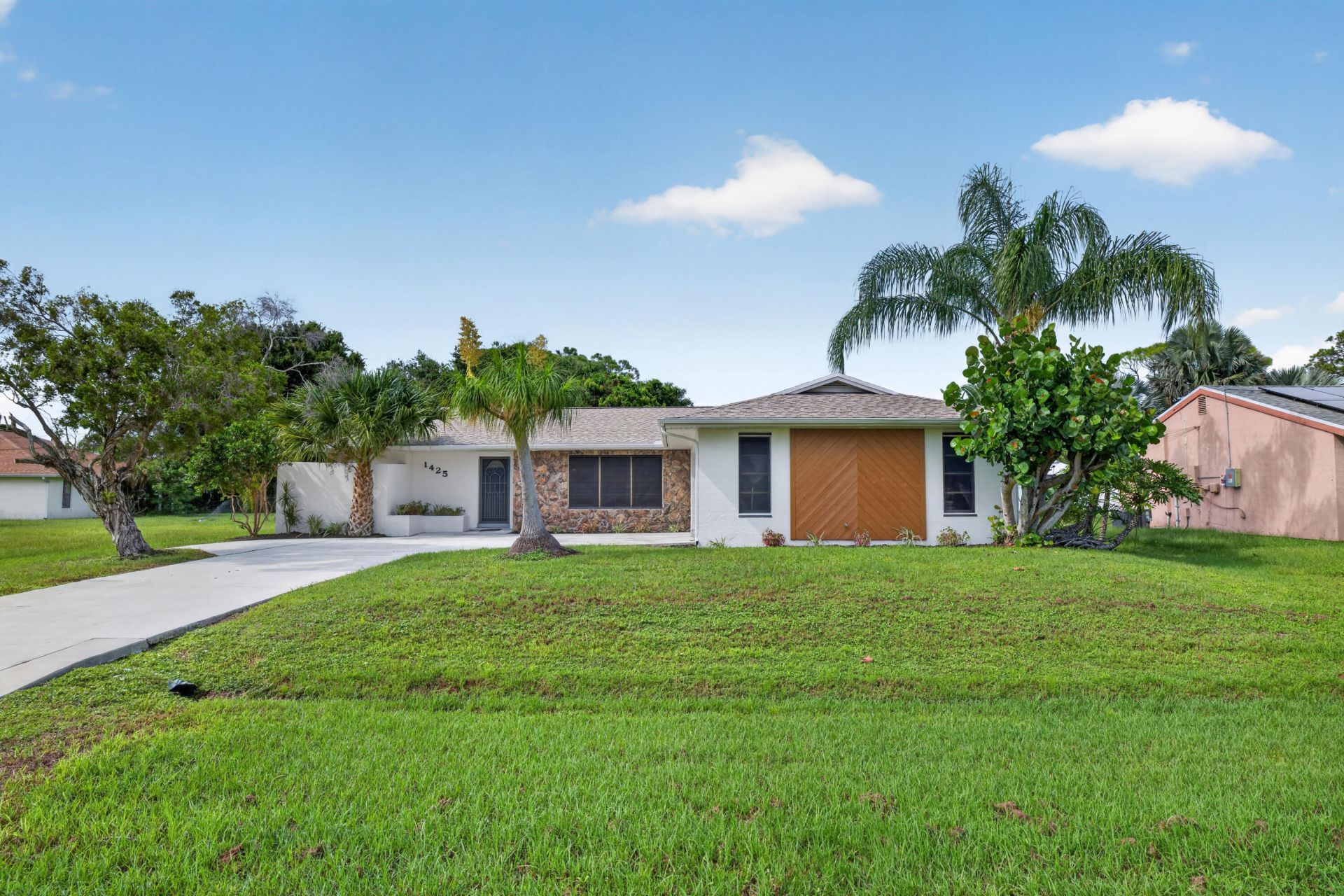 1425 SE Minorca Avenue, Port Saint Lucie, FL 34952 Photo