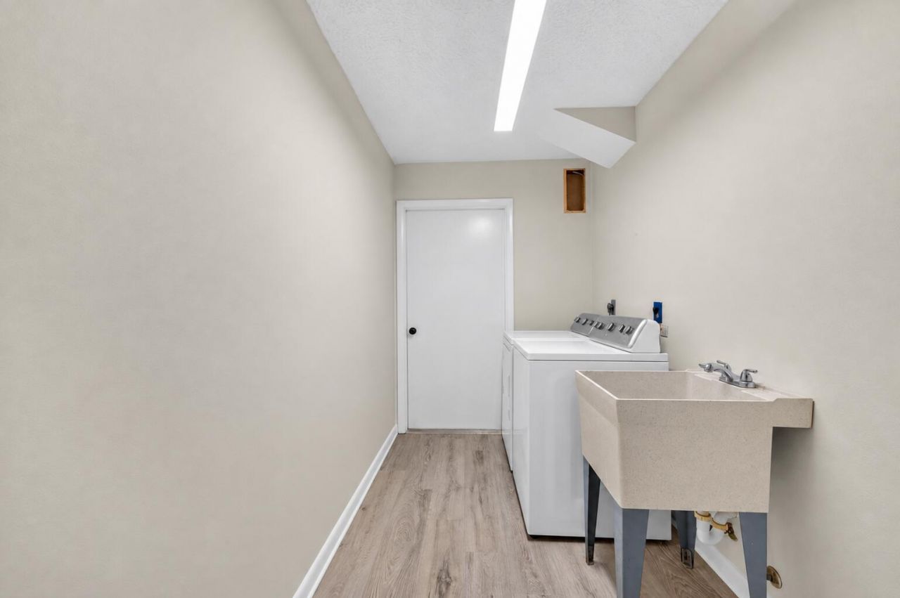 1425 SE Minorca Avenue, Port Saint Lucie, FL 34952 Photo