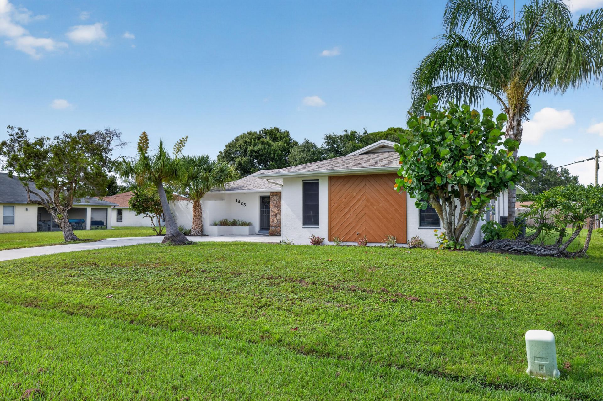 1425 SE Minorca Avenue, Port Saint Lucie, FL 34952 Photo