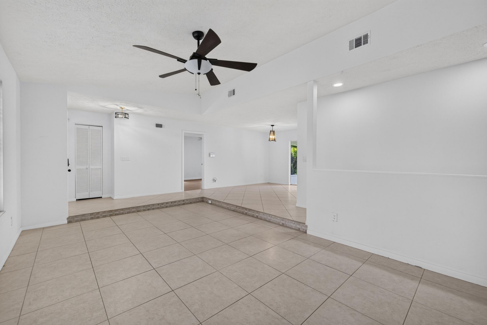 1425 SE Minorca Avenue, Port Saint Lucie, FL 34952 Photo