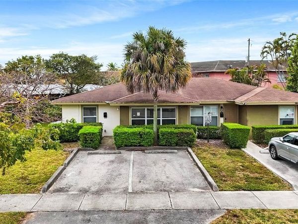 330 Avondale Drive, Pompano Beach, FL 33060