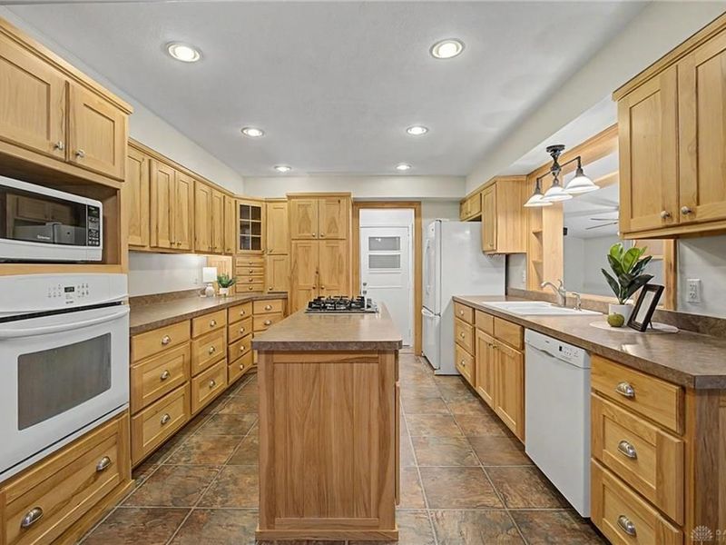 345 Ginghamsburg Road, Tipp City, OH 45371 Photo 13