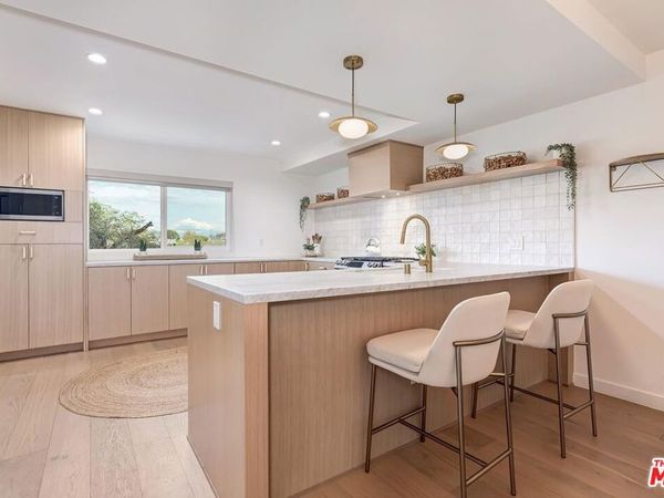 4748 La Villa Marina, Unit D, Marina Del Rey, CA 90292