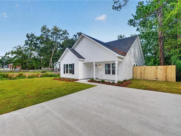 1126 E 56th Street, Savannah, GA 31404