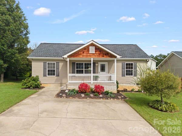 78 W Newberry Drive, Fletcher, NC 28732