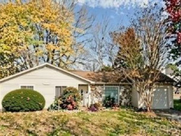 9101 Milton Morris Drive, Charlotte, NC 28227