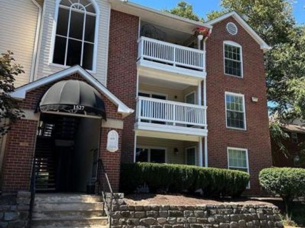 1527 LINCOLN WAY, Unit 104, MCLEAN, VA 22102