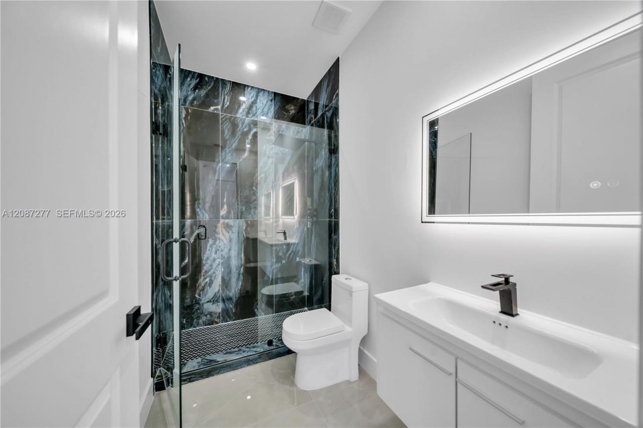 243-245 Greenbriar Blvd, Lehigh Acres, FL 33972 Photo
