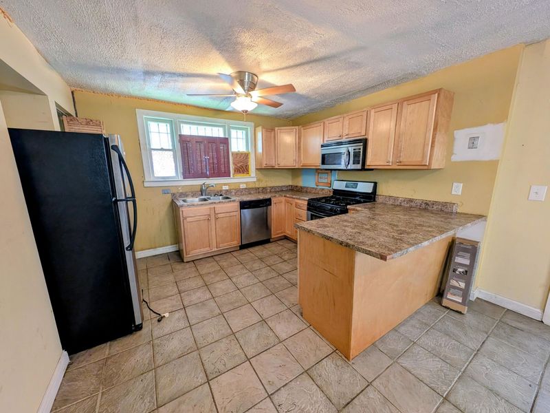 314 E Welch Avenue, Columbus, OH 43207 Photo 10