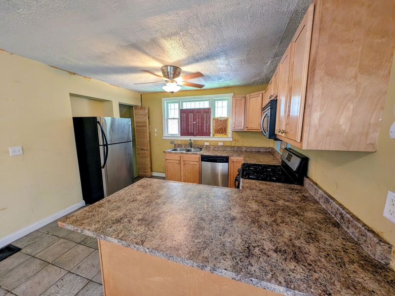 314 E Welch Avenue, Columbus, OH 43207 Photo 12