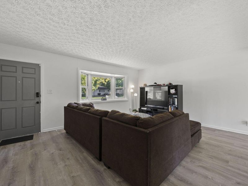 5029 Brinwood Place, Columbus, OH 43232 Photo 12