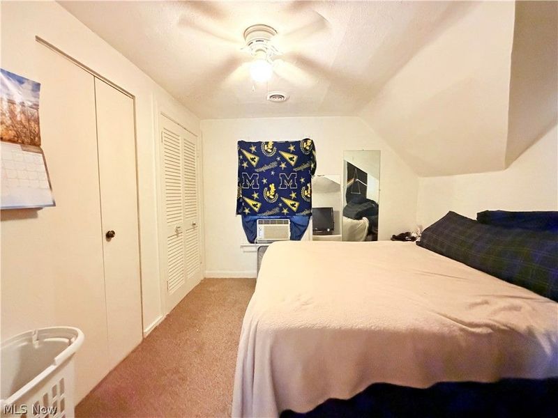678 Thomas Street, Toledo, OH 43609 Photo 9