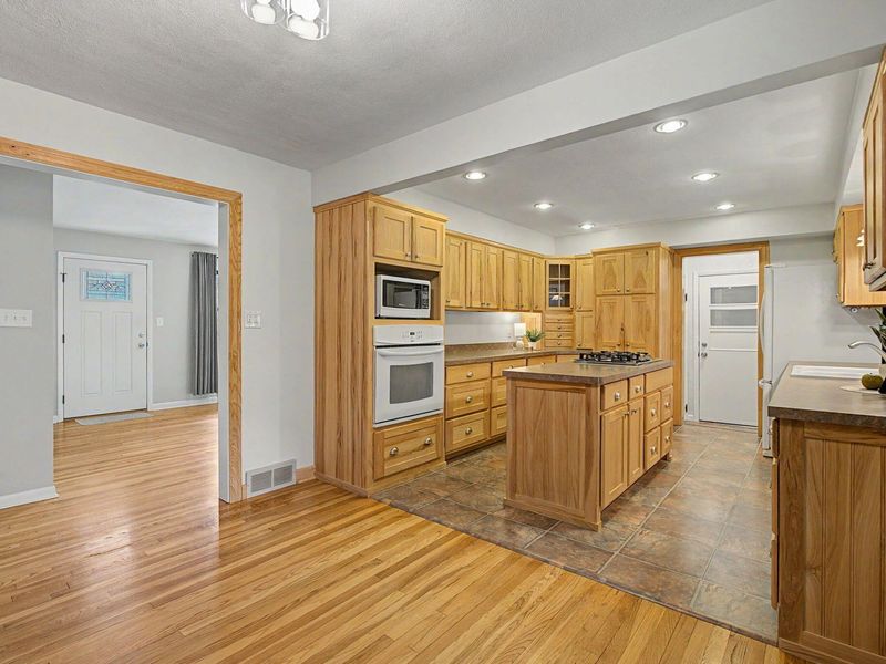 345 Ginghamsburg Road, Tipp City, OH 45371 Photo 12