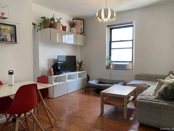21-27 33 Street, Unit 3G, Astoria, NY 11105