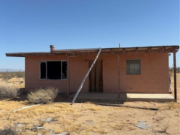 60849 Adele Rd, Landers, CA 92285