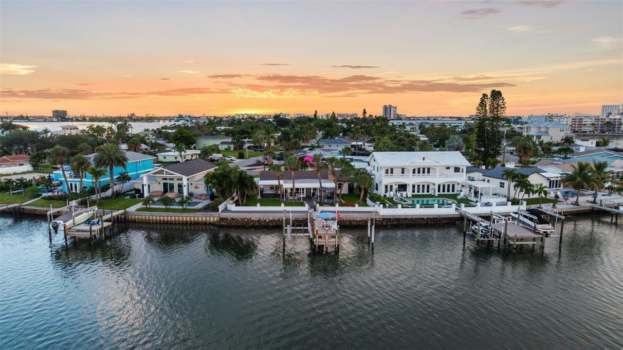 7008 S Shore Drive S, South Pasadena, FL 33707 Photo
