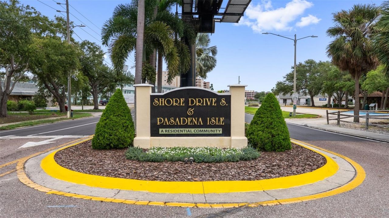 7008 S Shore Drive S, South Pasadena, FL 33707 Photo