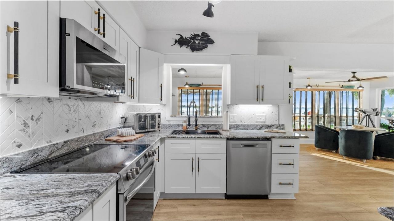 7008 S Shore Drive S, South Pasadena, FL 33707 Photo