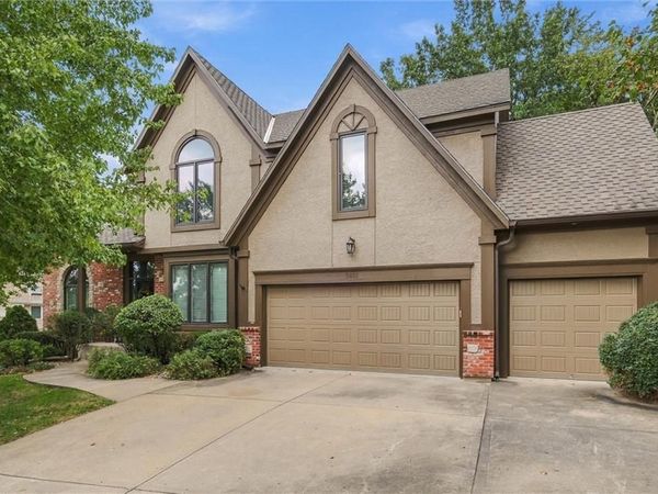7815 N Kansas Street, Kansas City, MO 64118