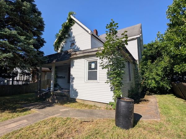 2017 Columbus Avenue, Anderson, IN 46016