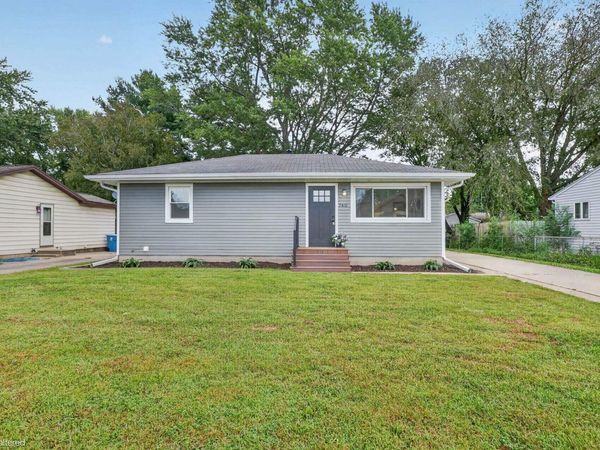 740 Hall Avenue, Waterloo, IA 50703