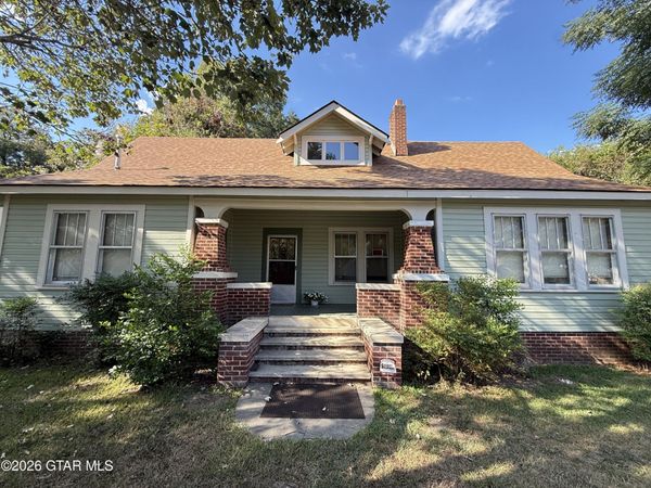 605 5th Avenue S, Columbus, MS 39701