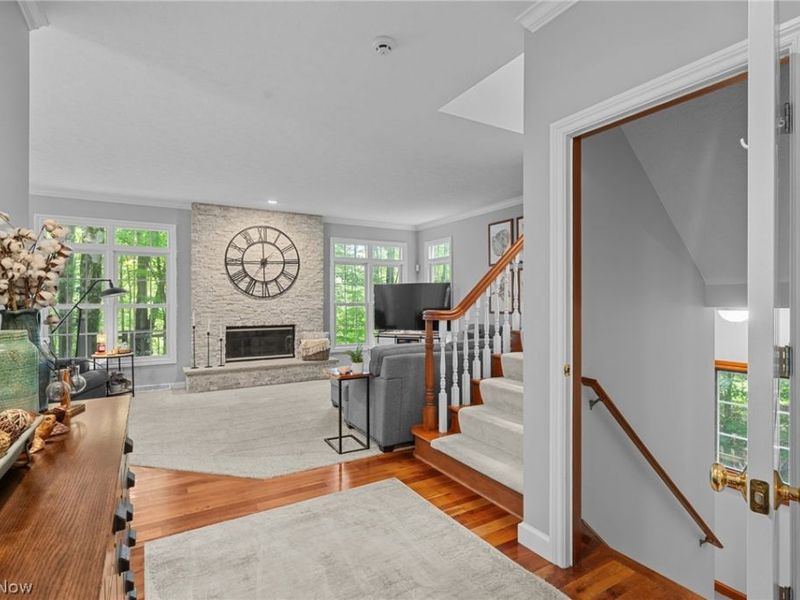 18131 Greatwood Lane, Chagrin Falls, OH 44023 Photo 2